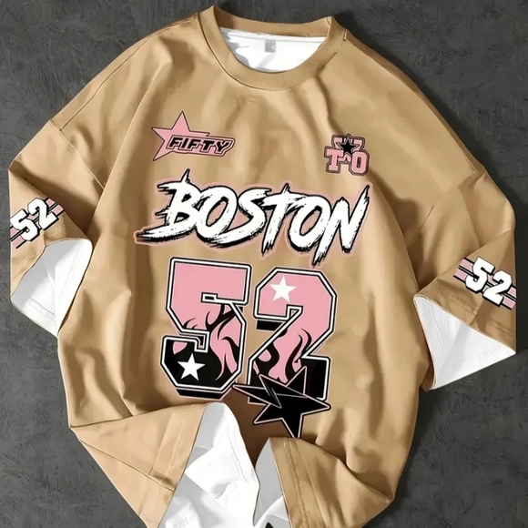 Tops - A White Street-Style T Featuring Bold Flame Graphics with The Numbers '52'